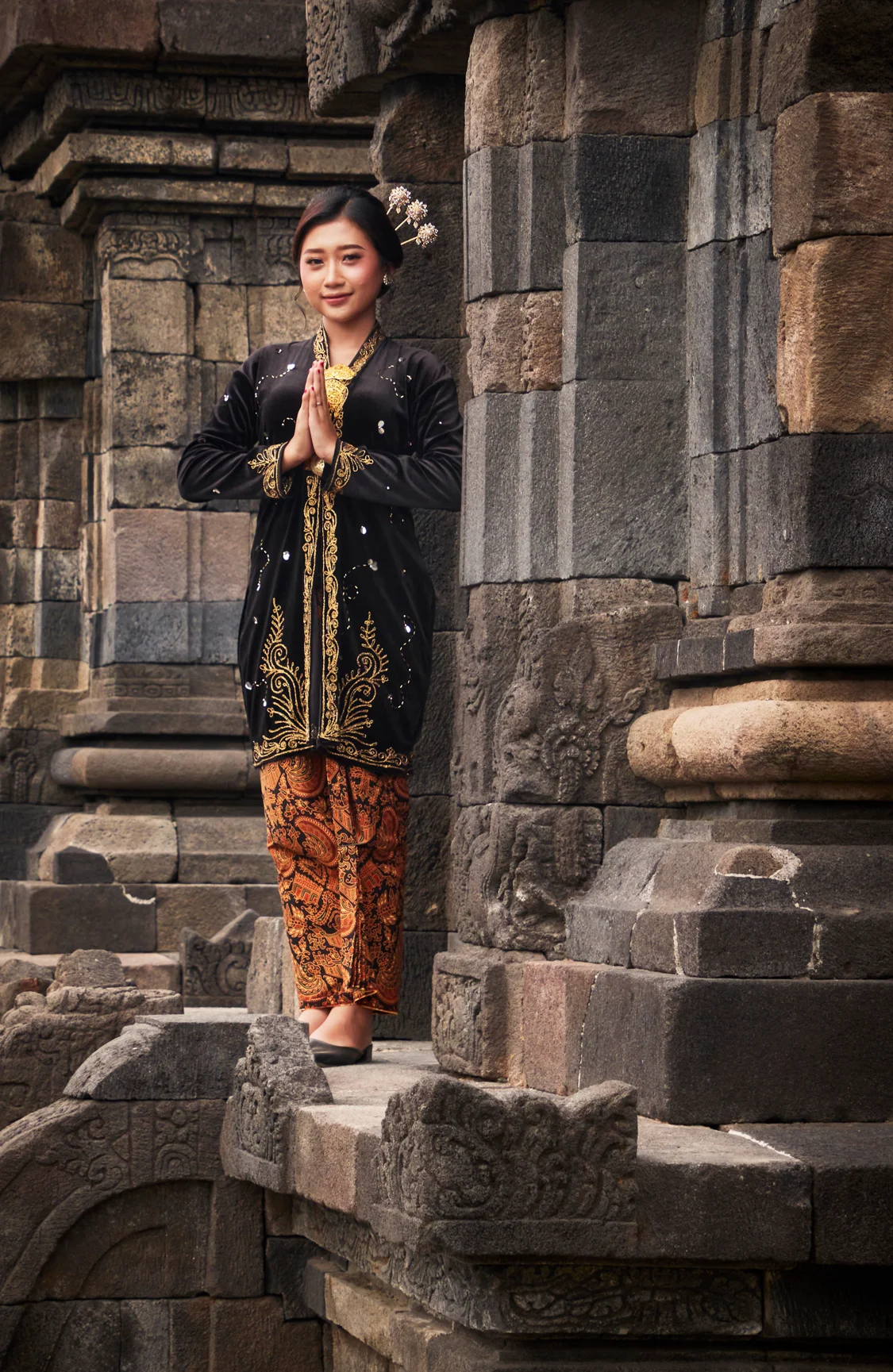 mujer tradicional indonesia